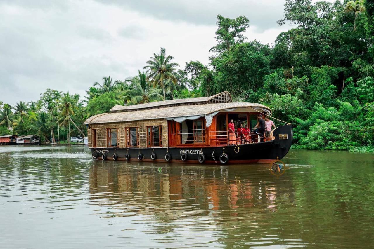 Grand Villa Houseboat Kumarakom Ngoại thất bức ảnh