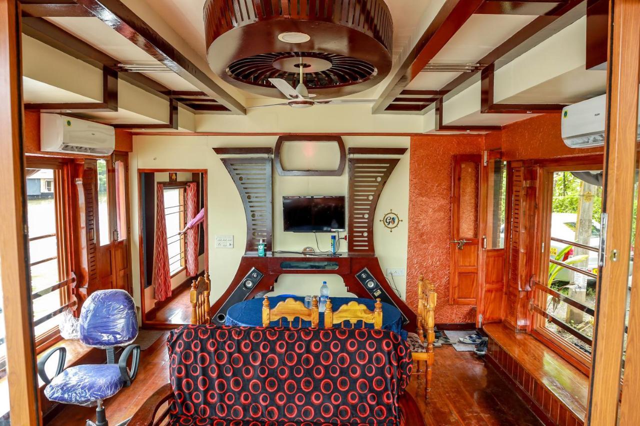 Grand Villa Houseboat Kumarakom Ngoại thất bức ảnh